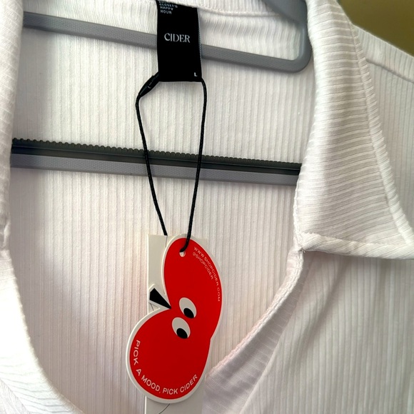 Lot of 3 NWT Cider crop tops - Picture 5 of 9